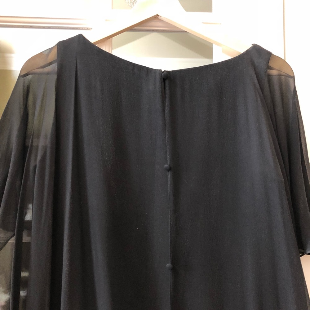 Beautiful Teri Jon Formal Cape Dress - Picture 4 of 7
